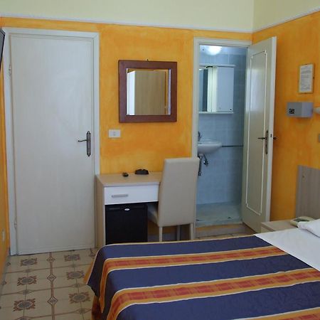 Hotel Midy В'яреджо Екстер'єр фото