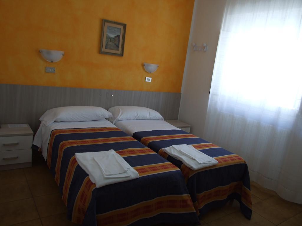 Hotel Midy В'яреджо Екстер'єр фото