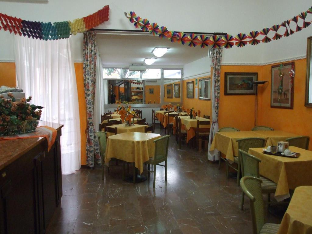 Hotel Midy В'яреджо Екстер'єр фото